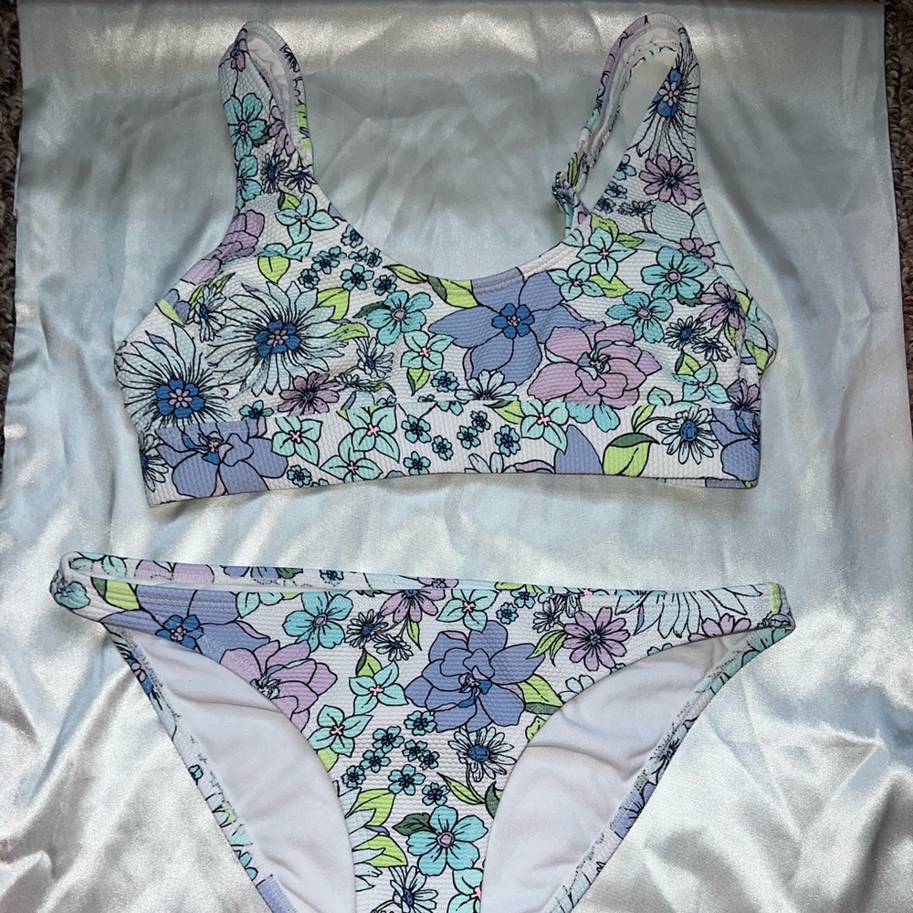 Floral target bikini set